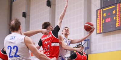 Vyrovnanou bitvu v Pardubicích rozhodla až poslední pětiminutovka