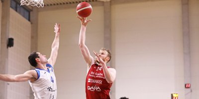 Těsná porážka na konci nadstavby