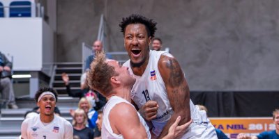 Autrey se vrátil a pomohl složit Ostravu