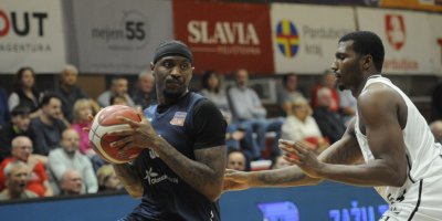 Předehrávka v Pardubicích překvapení nepřinesla